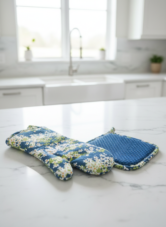 Daisy Oven Mitt and Pot Holder Set - Premium Home Decor by Moraari