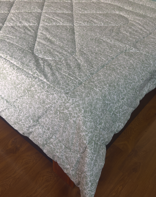 Meadow Reversible Quilt - Double
