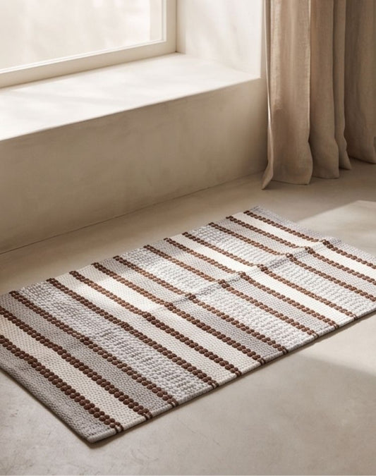 Prithvi Handwoven Accent Rug side view
