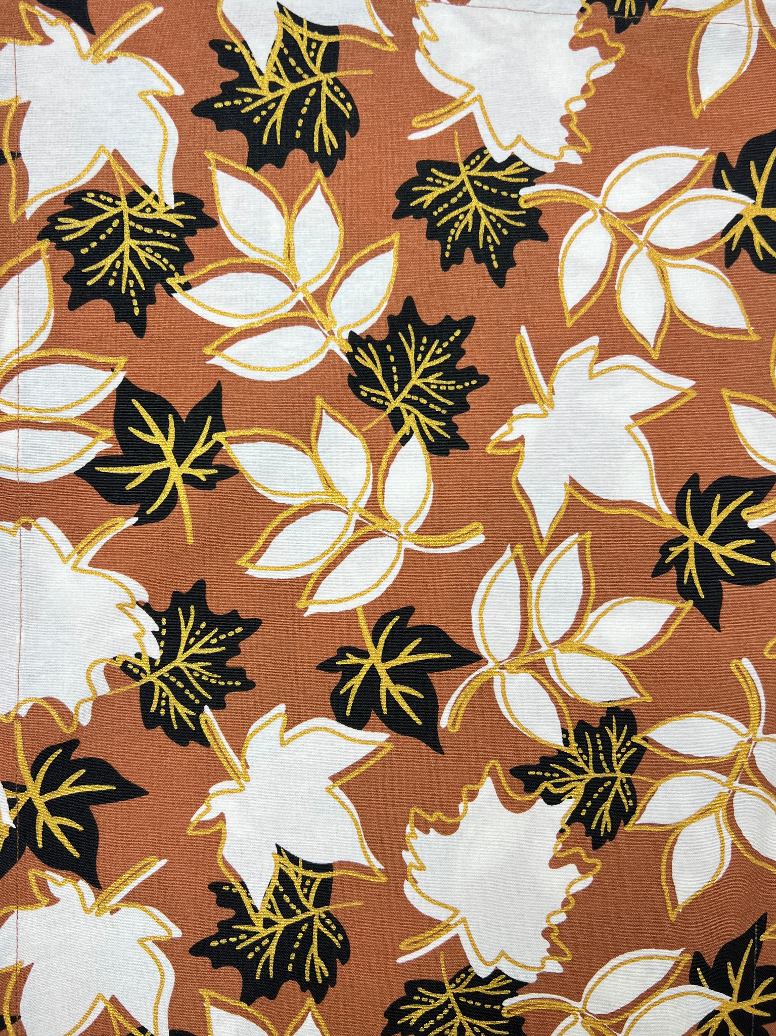 Autumn Grove Cotton Tablecover zoomed view