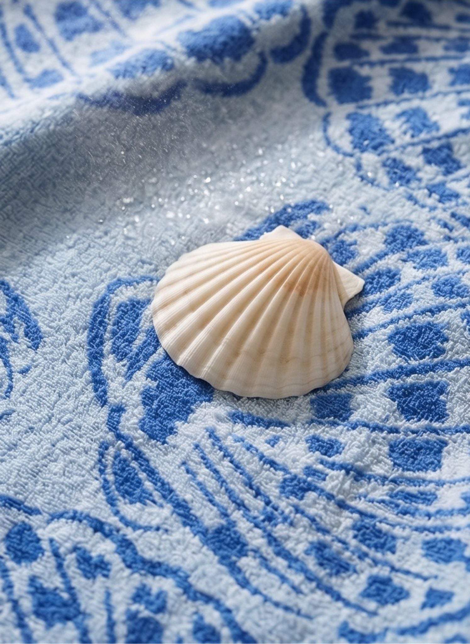Cerulean_Seashell_Beach_Towel_closeup