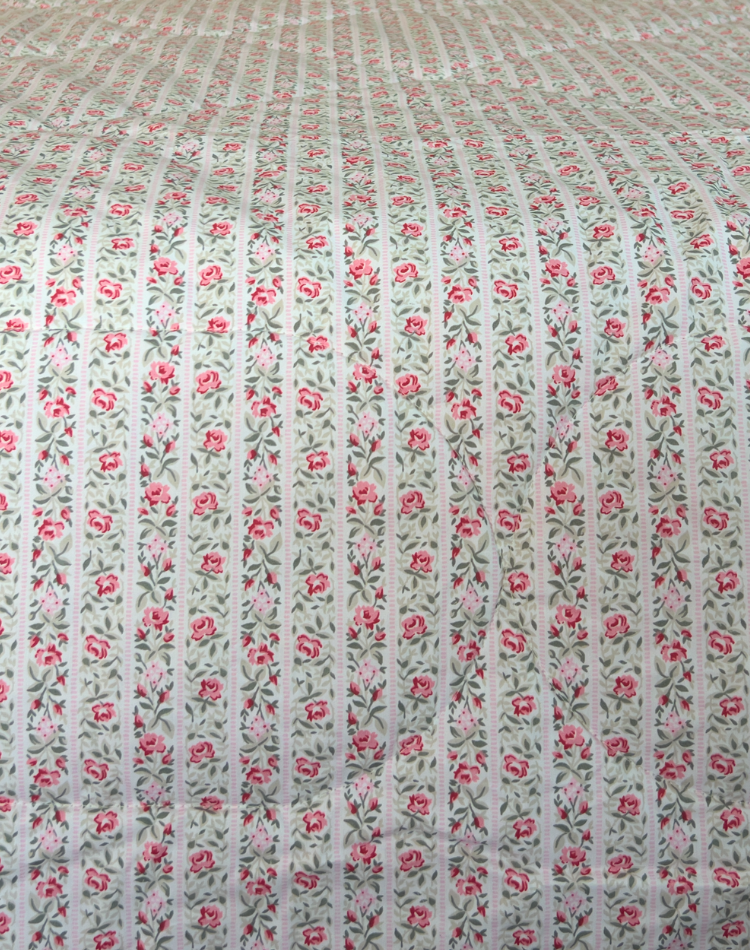 Ditsy Floral Reversible Quilt - Double Bed