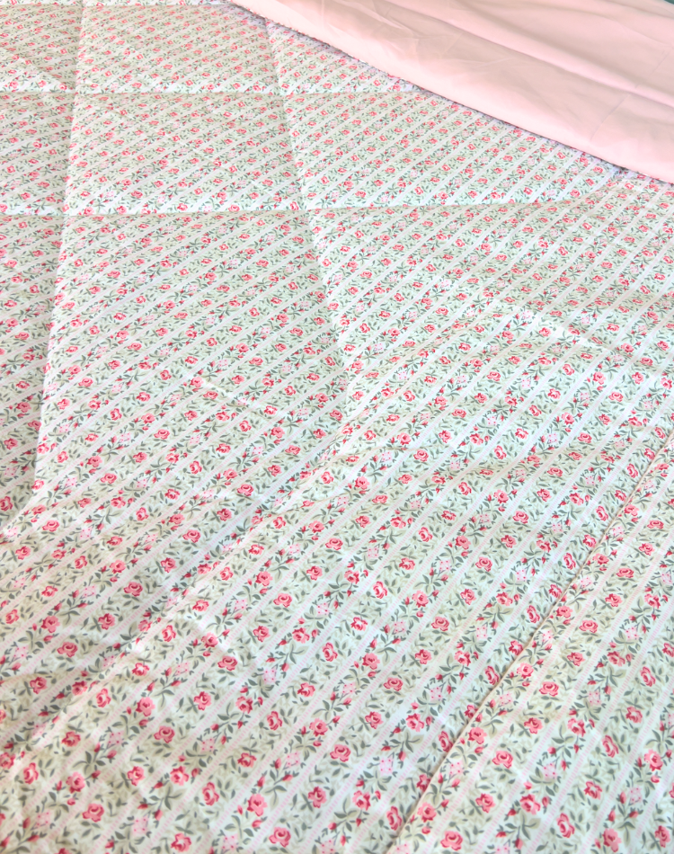 Ditsy Floral Reversible Quilt - Double Bed