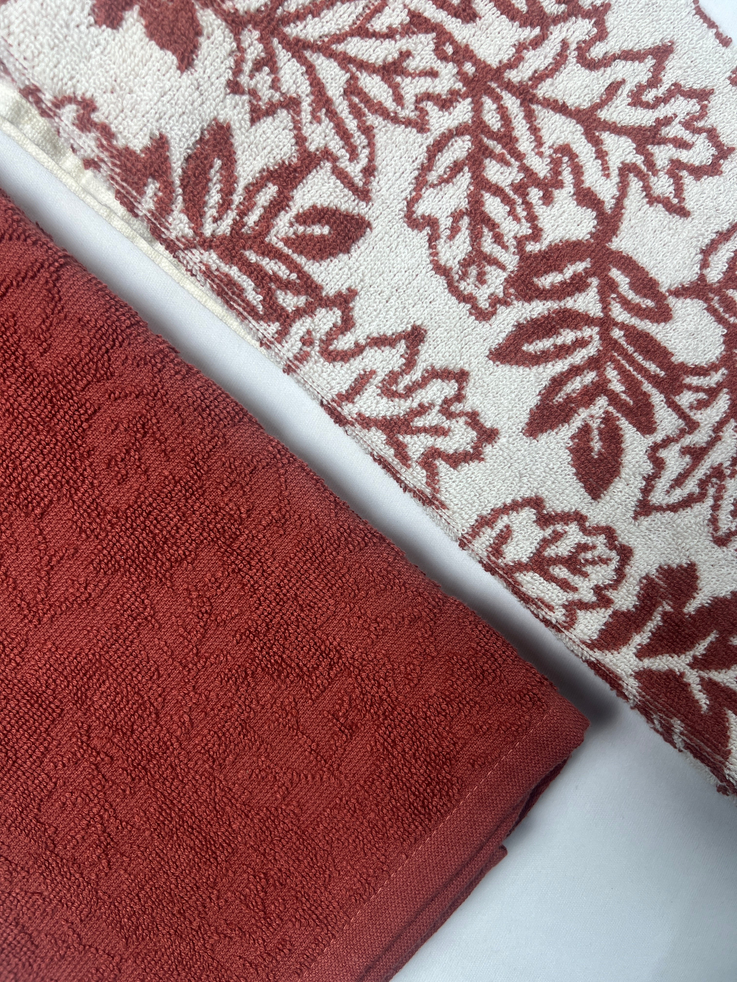 Sienna Foliage Hand Towel - Set of 2 - Premium Home Decor by Moraari