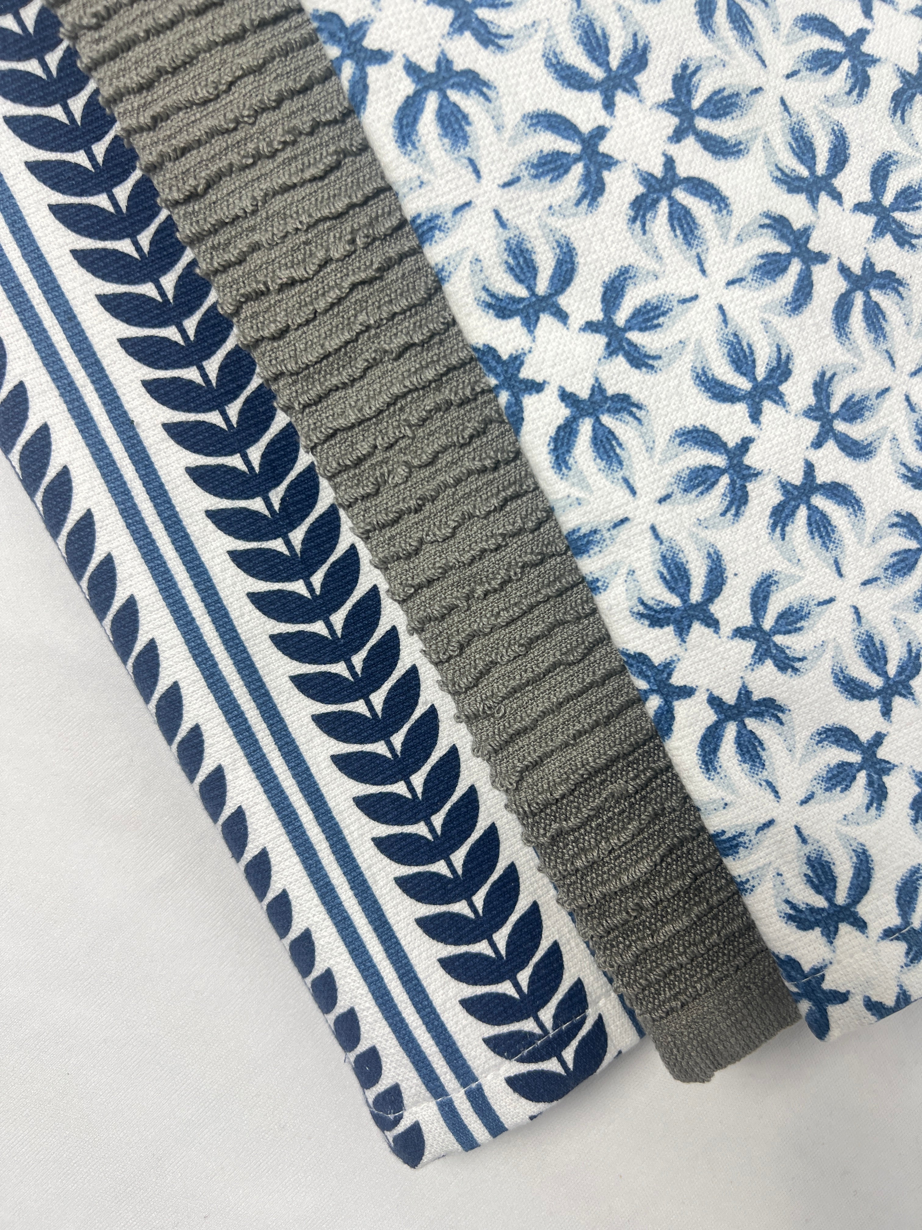 Neel Blue Pottery Kitchen Towel - Set of 3 - Premium Home Decor by Moraari