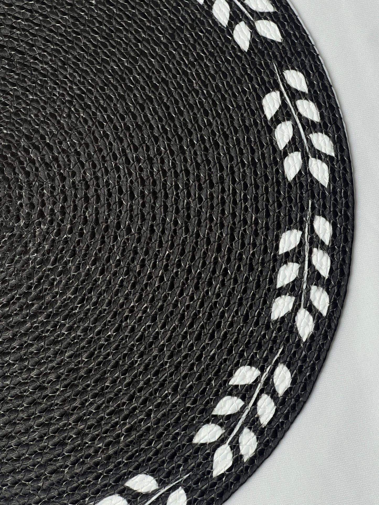 Zuri Braided Round Placemat - Set of 2 - Premium Home Decor by Moraari