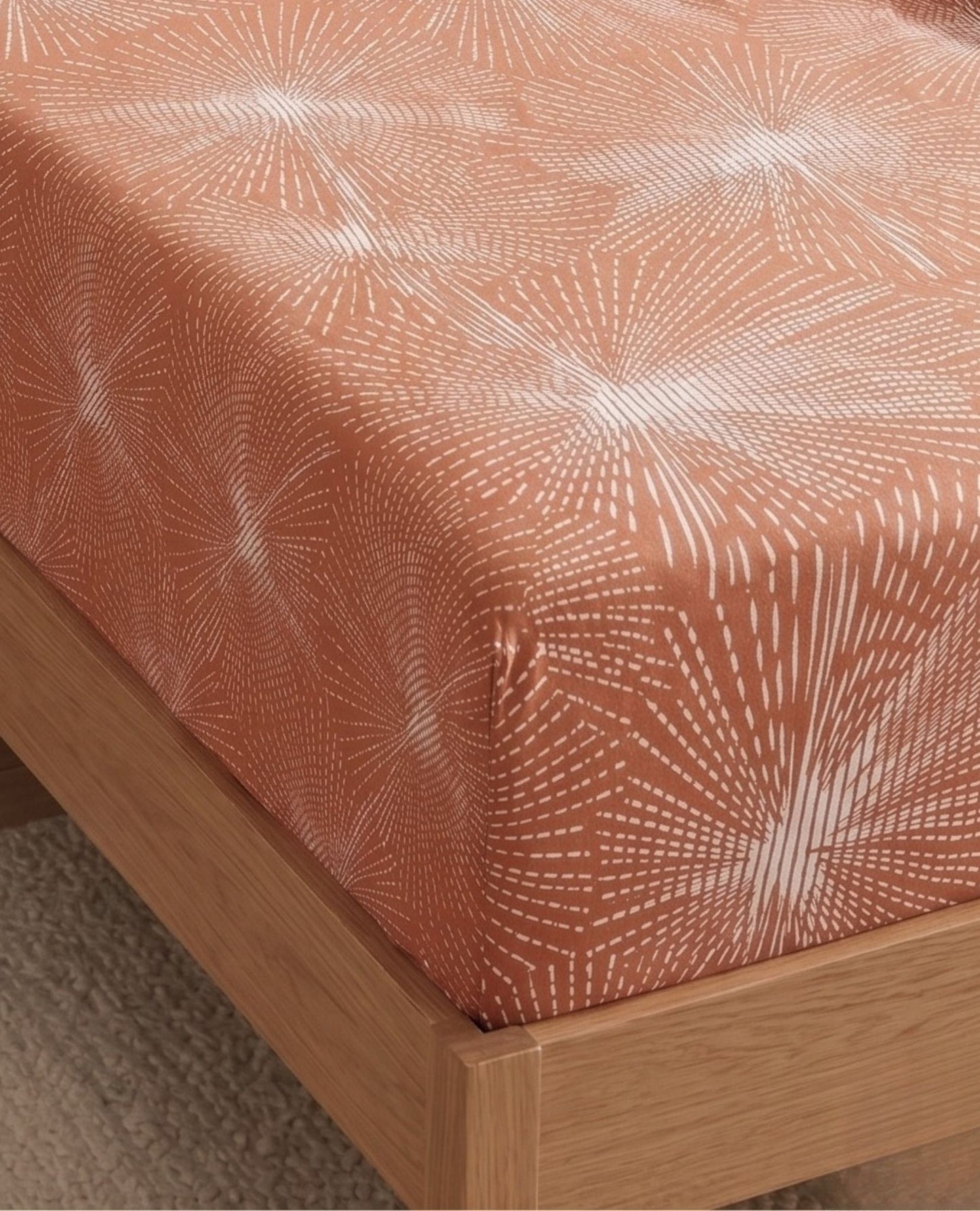 Kiran Burst Fitted Bedsheet - 400 TC - Double Bed