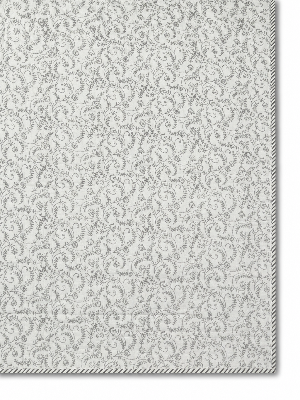 Slate Poppy Reversible AC Quilt - Mulmul - King