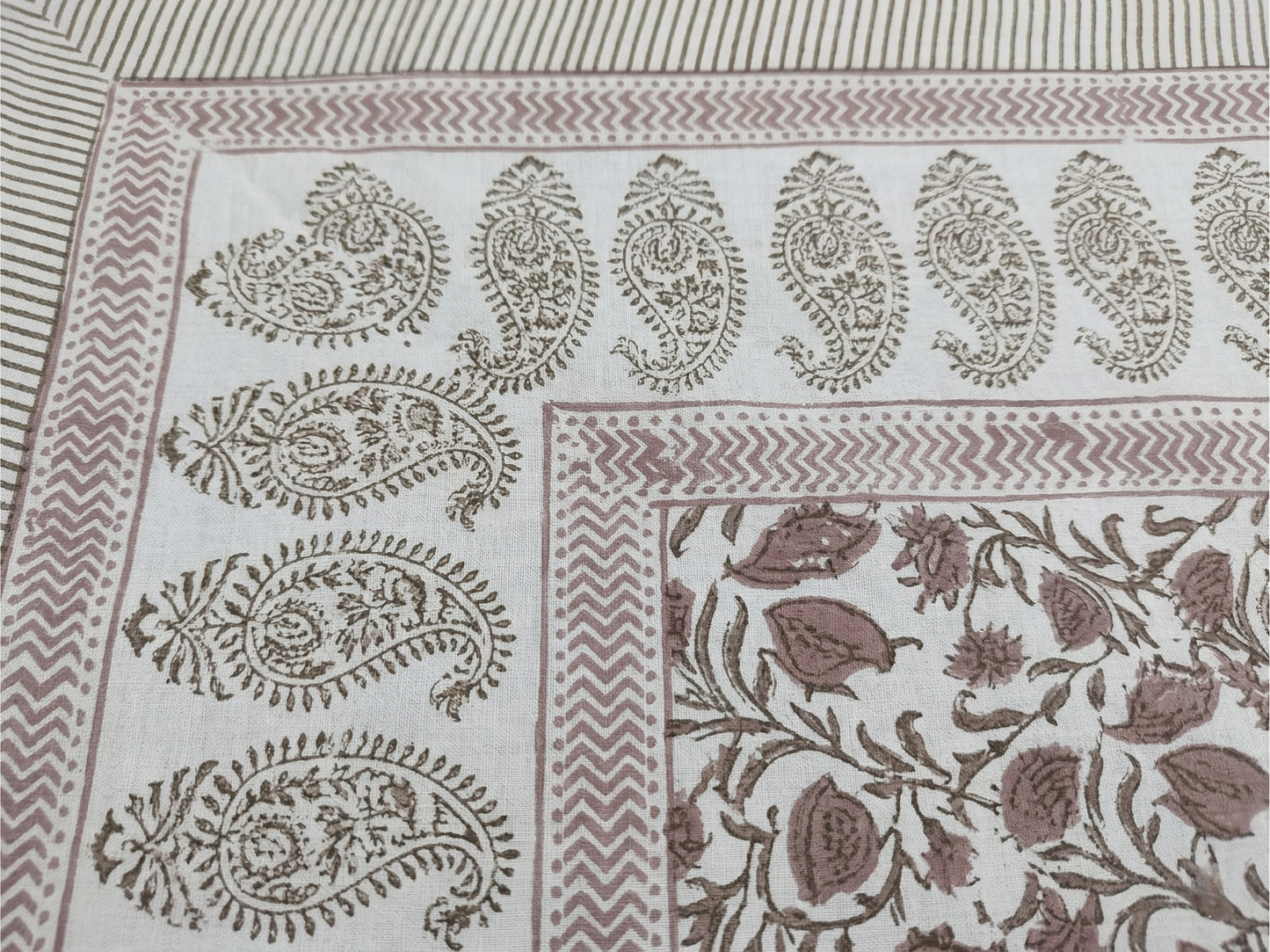 Gulab Jaal Cotton Percale Bedsheet - Premium Home Decor by Moraari