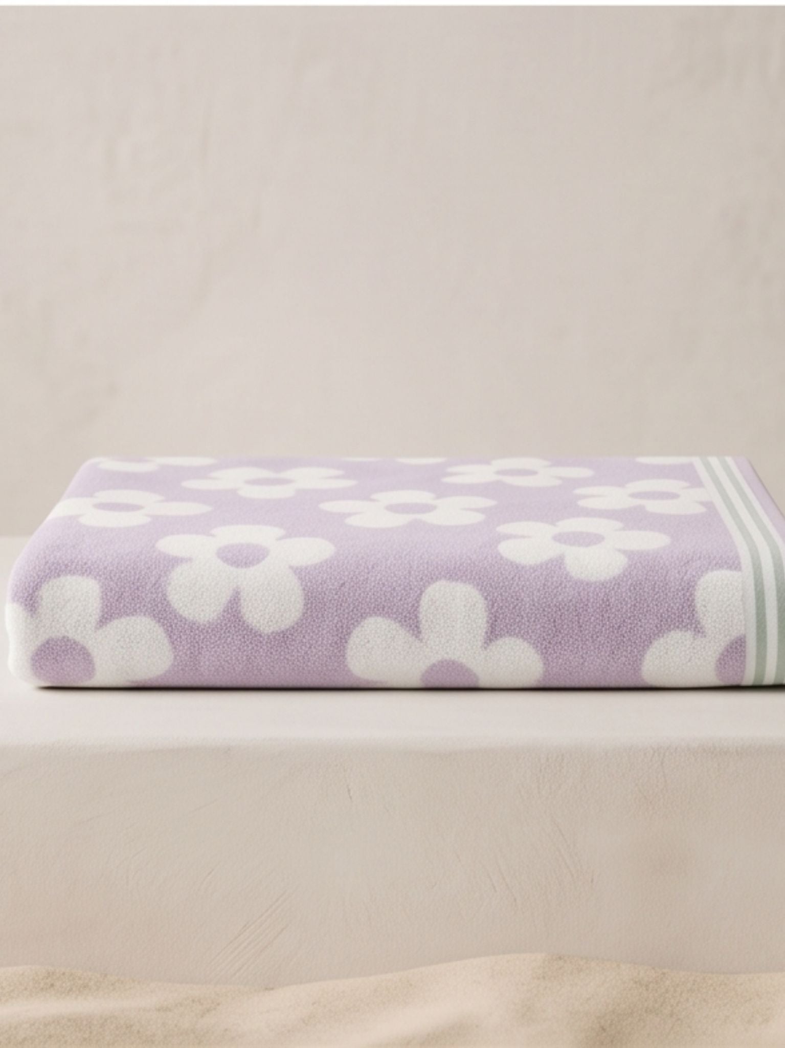 Lilac Daisy Jacquard Beach Towel
