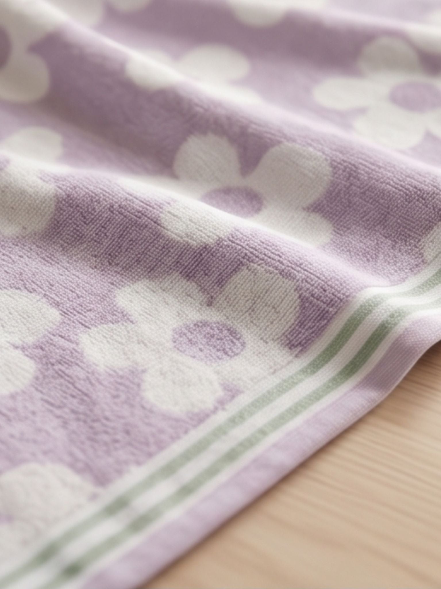 Lilac Daisy Jacquard Beach Towel